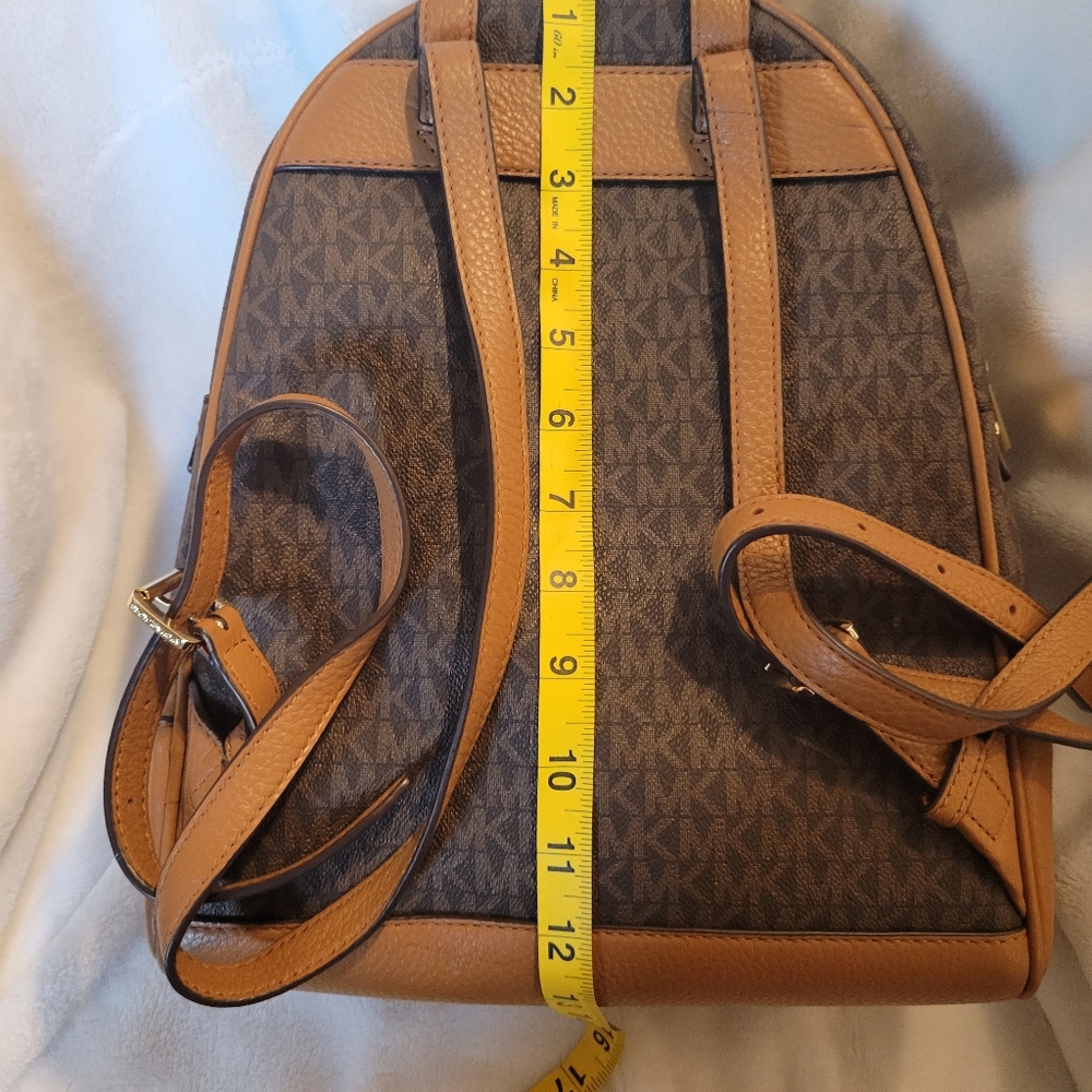 Michael Kors Acorn Brown backpack - Picture 8 of 14